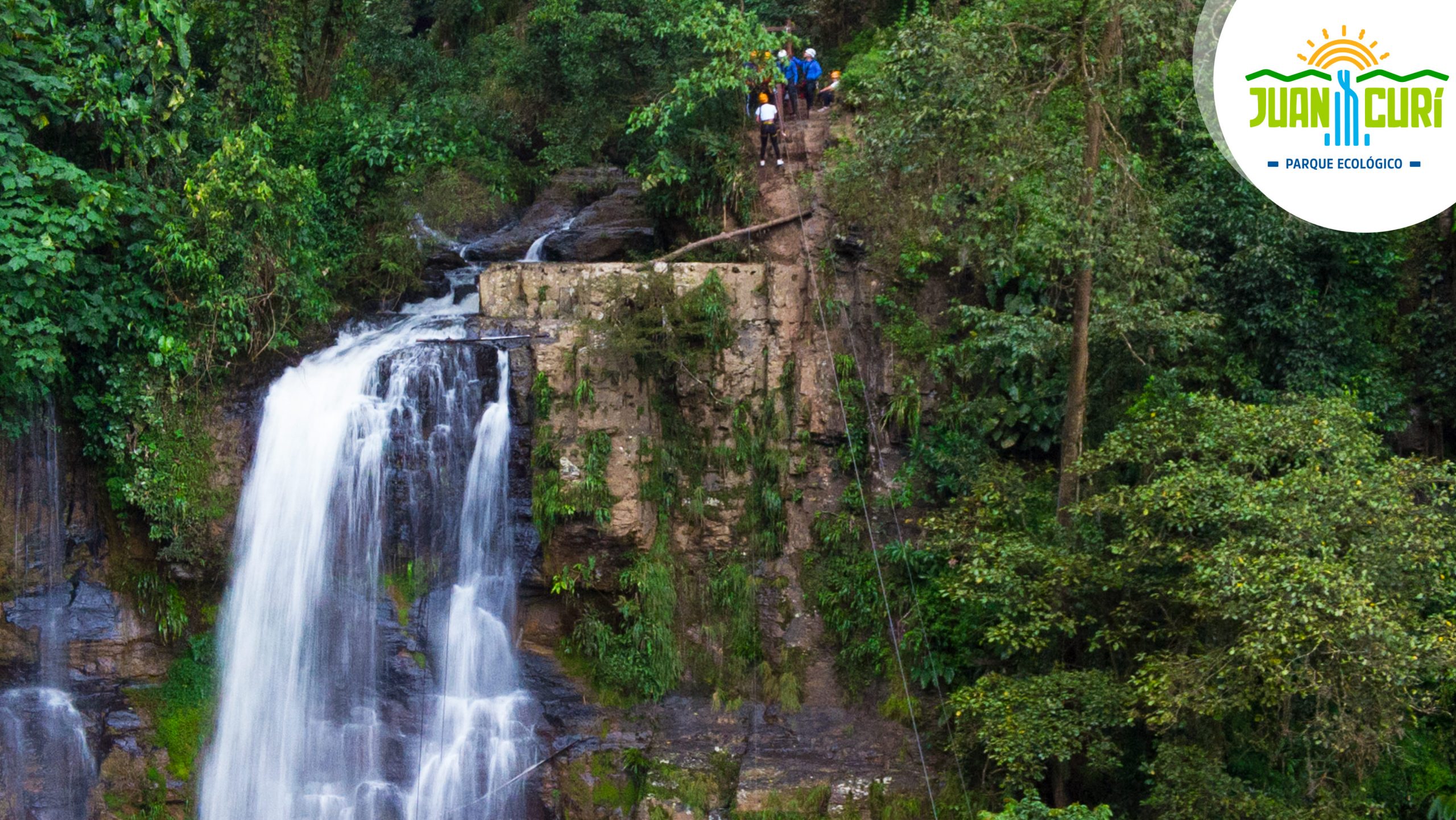 Parque Juan Curi – Cascadas y pozas en Santander, Colombia